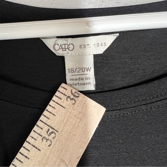 Cato Black Relaxed Fit Ruched Short Sleeved Blouse - Picture 2 of 4